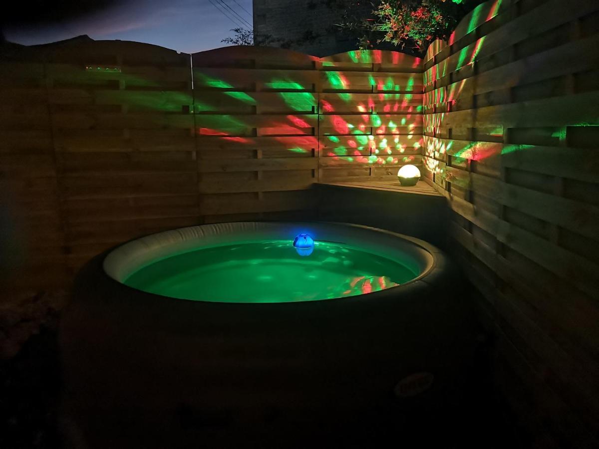 Gite La Gatounette Piscine Jardin Partage Avec Hotes Villiers-en-Plaine Kültér fotó
